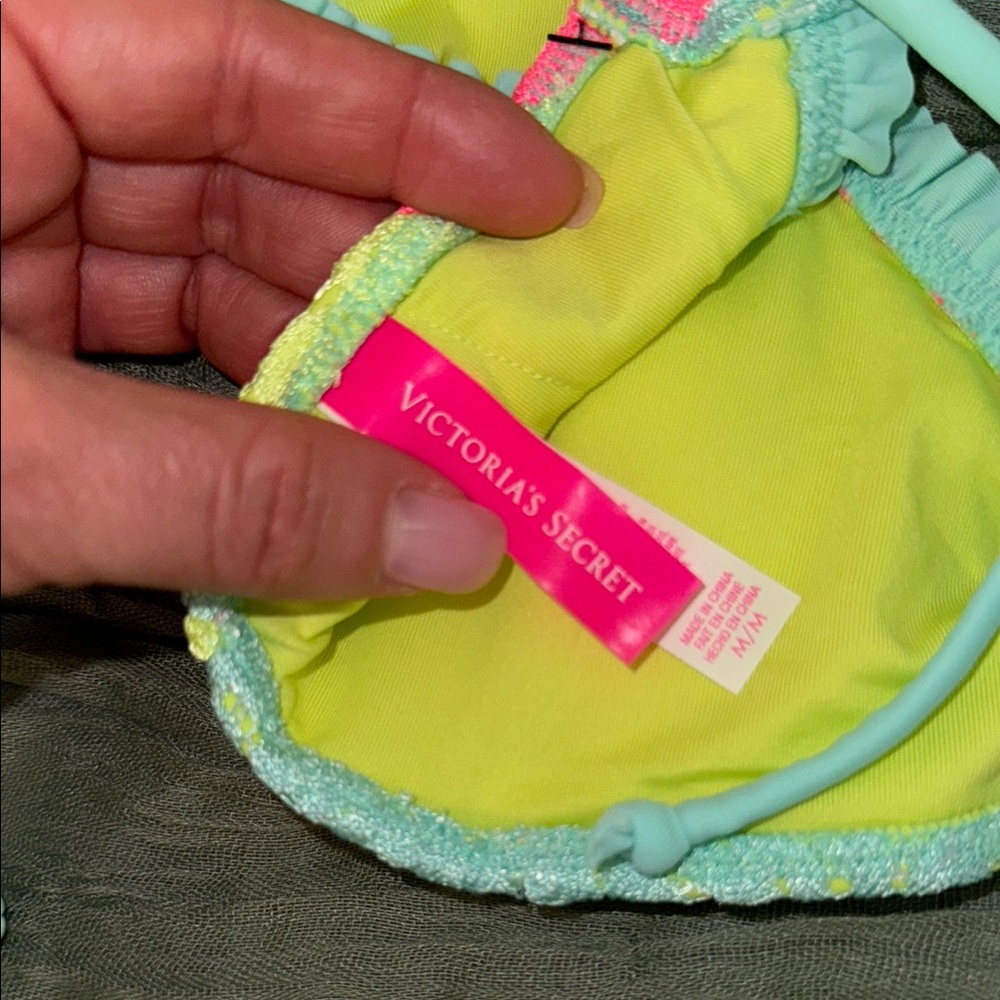 Victoria’s Secret Colorful Chevron Bikini Set, Size M - Picture 3 of 10